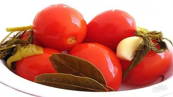 Лучший экспресс-рецепт быстрых и вкусных маринованных помидоров в пакете: ингредиенты, инструкции и советы по приготовлению в домашних условиях.