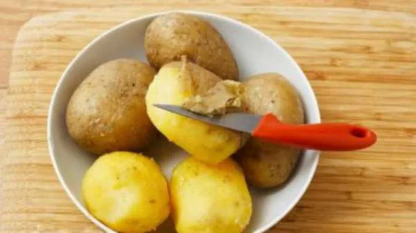 Как приготовить картофель в микроволновой печи в шкафу Фото 8