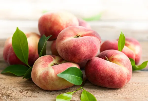 Персиковый инжир - полезные свойства плоского фрукта