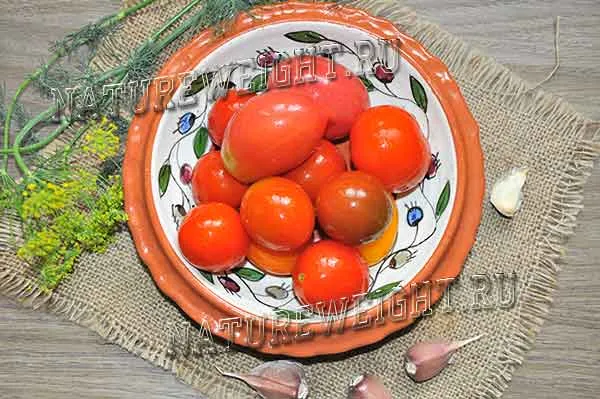 Дрожжевые помидоры в виде бочки