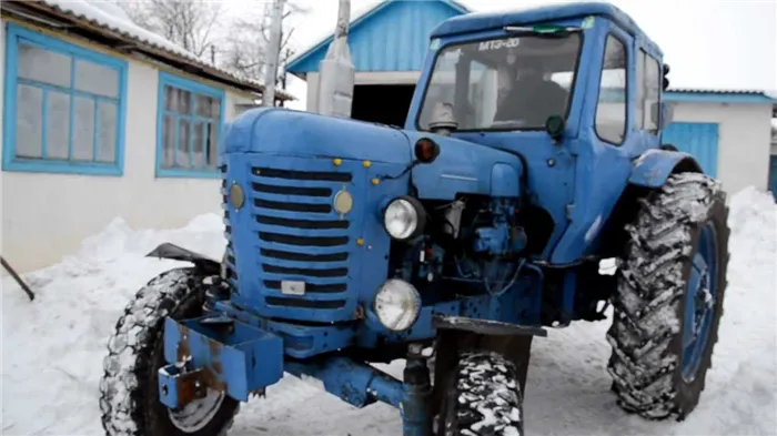Трактор МТЗ-50 зимой