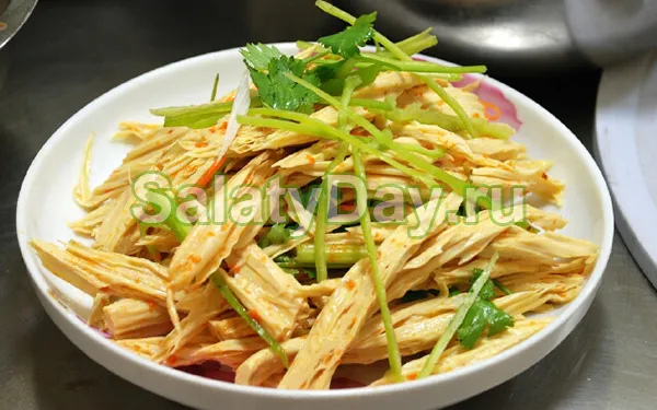 Очень вкусный и полезный салат из корейской спаржи