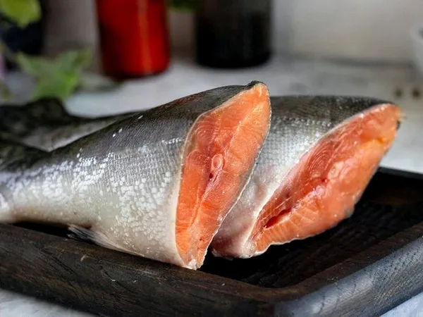 Горбуша — это промысловая рыба, которая отличается богатым составом полезных витаминов и минералов
