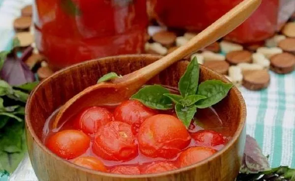 Готовим черри в томатном соке на зиму без добавок со стерилизацией