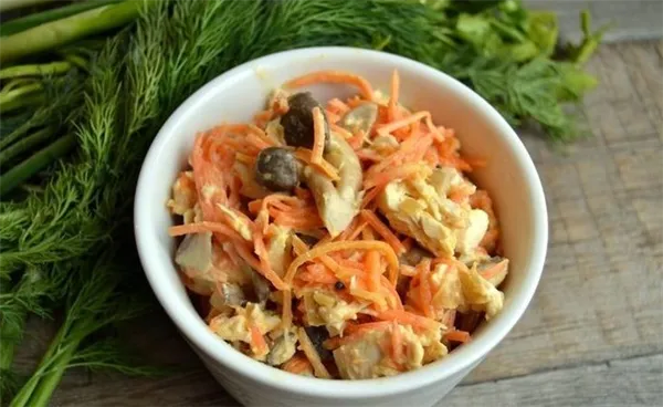 Рецепт салата с шампиньонами и корейской морковью