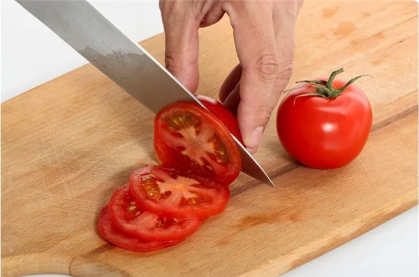 Желательно как можно быстрее употребить помидоры в пищу