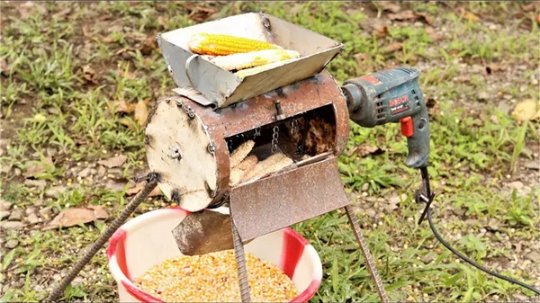 3 самодельных приспособления для очистки кукурузы