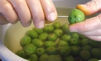 зеленые орехи